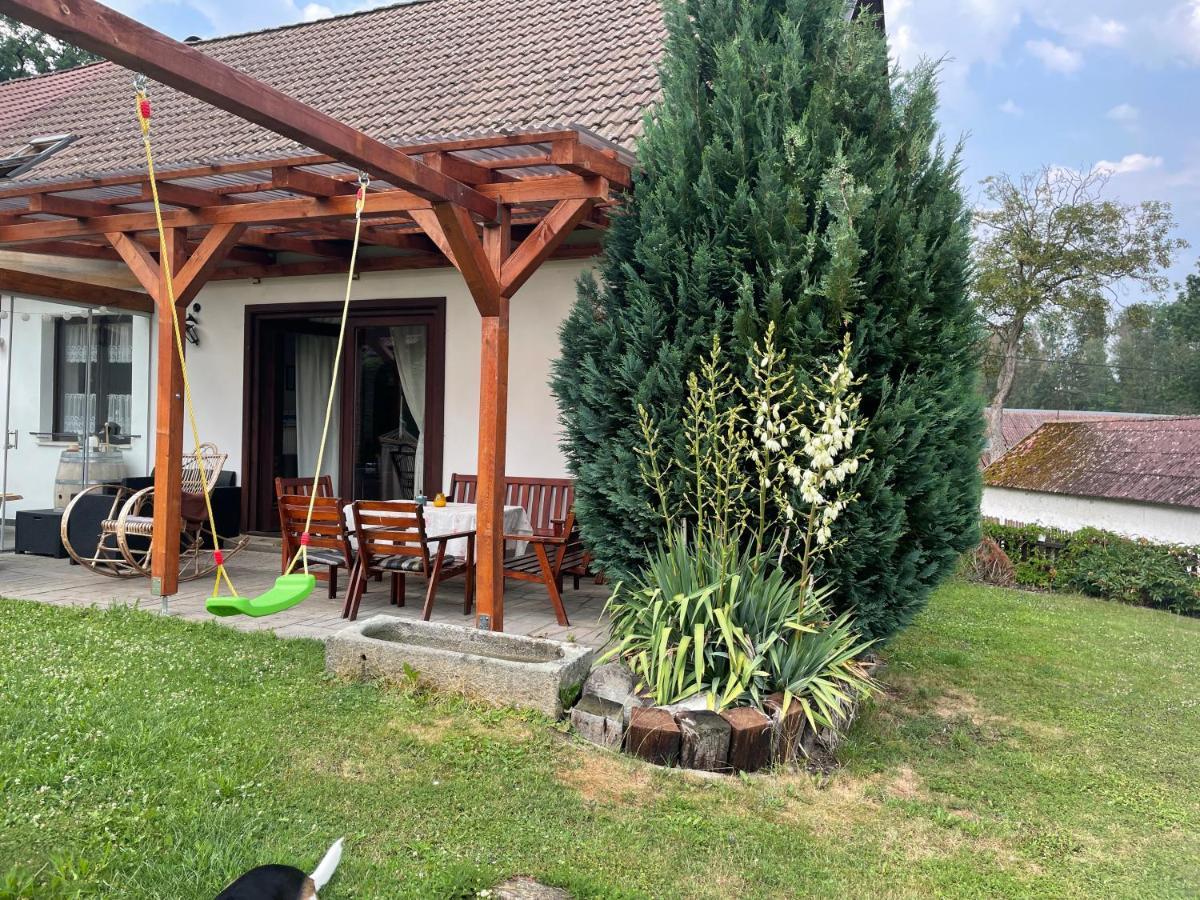 Apartman Beruska Krelovice Bagian luar foto